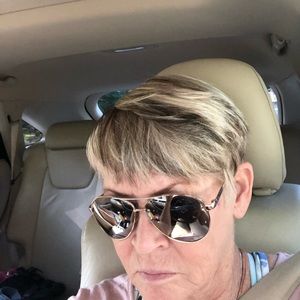 Meet your Posher, Karen